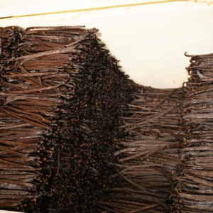 vanilla beans in 1oz How many vanilla pods in a Pound (lb), 1Kilogram (kg), 1 Ounce (oz)