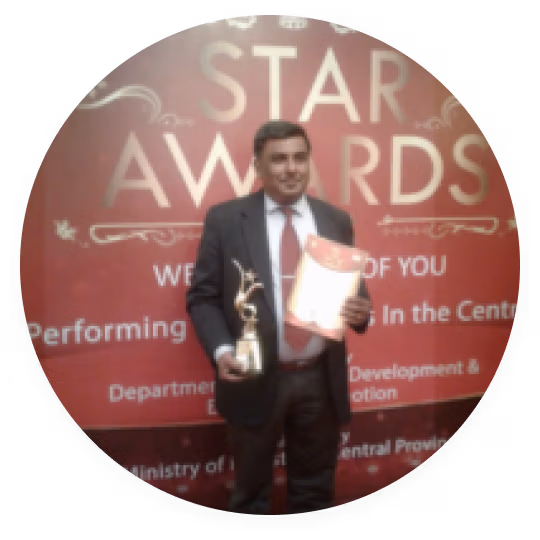 Sri Lanka Vanilla Beans Grading & Curing process Buy Premium Quality Organic Sri Lanka Vanilla Beans, Paste, Powder, Extracts from main exporter Ceylon Vanilla Lanka Pvt Ltd  Order organic Premium Vanilla Beans from Sri Lanka. The manufacturer for vanilla Grade A, B. Our Cured Vanilla pods are avialable for Retail and Wholesale Orders